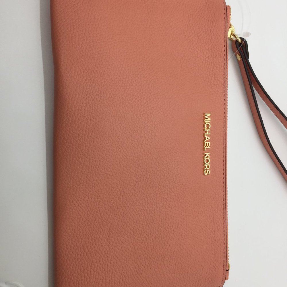 Brand new MICHAEL KORS leather bag